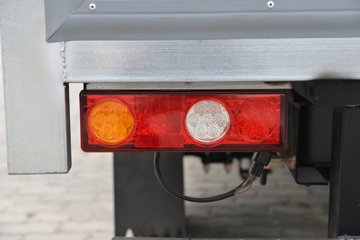 ����;�� T3 1.3L 91���� 3.05�׵�����ʽС��(��̥)(���յ�)ͼƬ