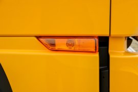 东风天龙KL&nbsp;电源车外观图片