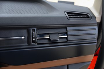 �������ó� ���KR PLUS ���ʰ� 300���� 4X2 6.8�ײ�դʽ�ػ���(�߶�����)ͼƬ