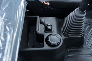 �������ó� ���KR PLUS ���ʰ� 300���� 4X2 6.8�ײ�դʽ�ػ���(�߶�����)ͼƬ