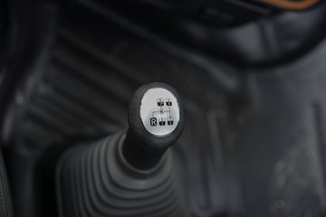 �������ó� ���KR PLUS ���ʰ� 300���� 4X2 6.8�ײ�դʽ�ػ���(�߶�����)ͼƬ
