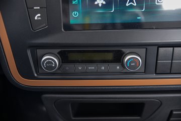 �������ó� ���KR PLUS ���ʰ� 300���� 4X2 6.8�ײ�դʽ�ػ���(�߶�����)ͼƬ