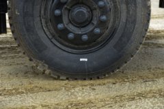 东风商用车 天龙KC 360马力 8X4  8.5米随车吊