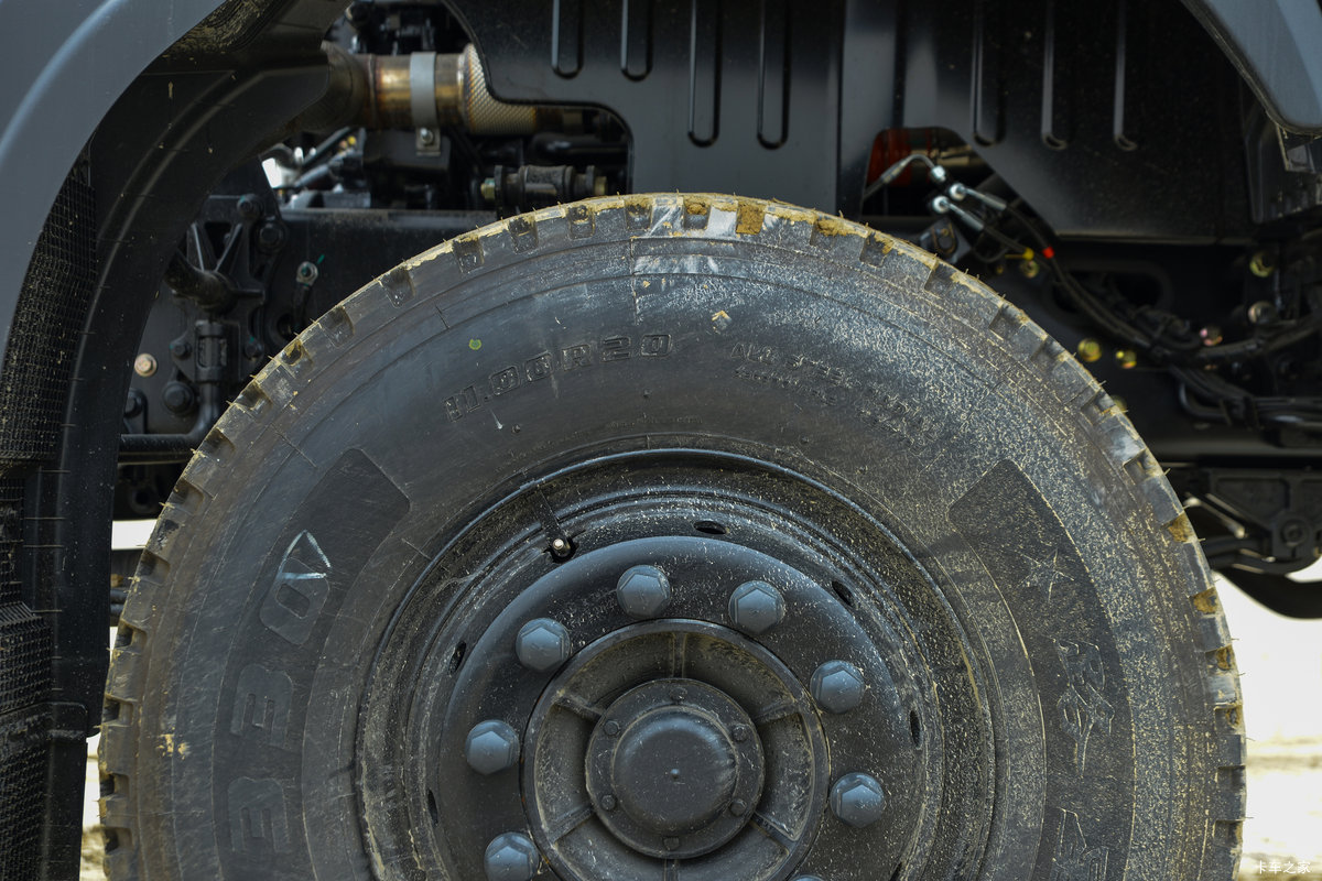 �������ó� ����KC 360���� 8X4  8.5���泵������