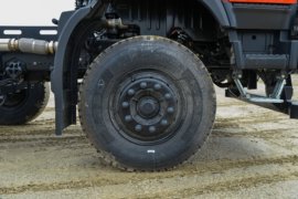 东风天龙KC&nbsp;随车吊底盘图片