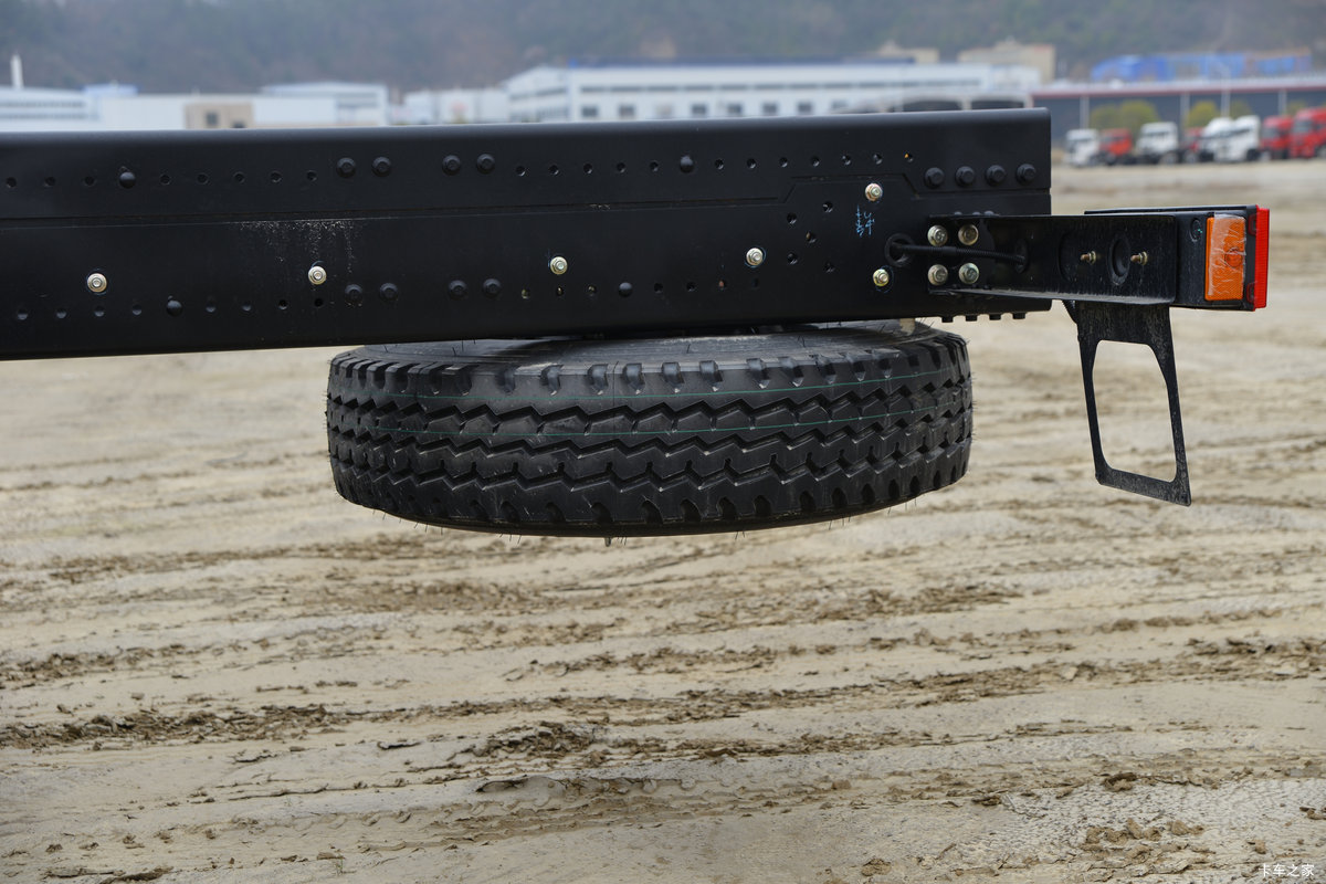 �������ó� ����KC 360���� 8X4  8.5���泵������