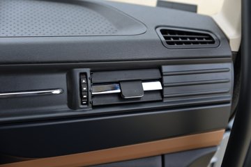 �������ó� ���KR 4.8L 260���� 4X2 7.7���Ű���ʽ�ػ���ͼƬ