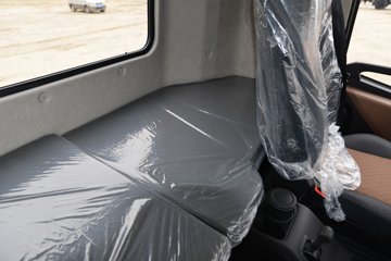 �������ó� ���KR 4.8L 260���� 4X2 7.7���Ű���ʽ�ػ���ͼƬ