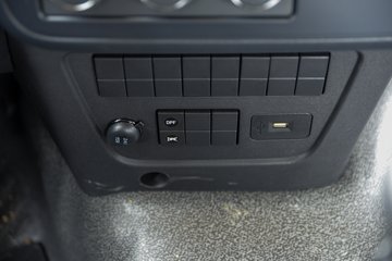 �������ó� ���KR 4.8L 260���� 4X2 7.7���Ű���ʽ�ػ���ͼƬ