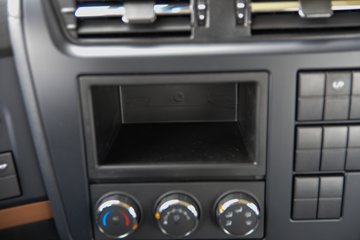 �������ó� ���KR 4.8L 260���� 4X2 7.7���Ű���ʽ�ػ���ͼƬ