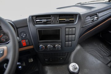 �������ó� ���KR 4.8L 260���� 4X2 7.7���Ű���ʽ�ػ���ͼƬ