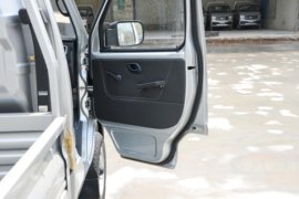 小霸王W08&nbsp;载货车驾驶室                                               图片