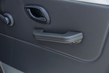 ���� С����W08 1.3L 91���� ���� 2.5��˫������С��(��̥)ͼƬ