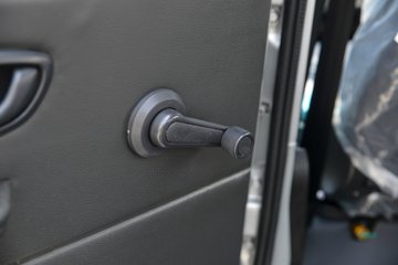 ���� С����W08 1.3L 91���� ���� 2.5��˫������С��(��̥)ͼƬ
