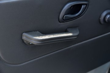 ���� С����W08 1.3L 91���� ���� 2.5��˫������С��(��̥)ͼƬ