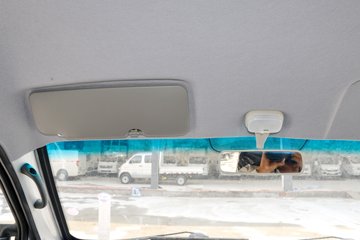���� С����W08 1.3L 91���� ���� 2.5��˫������С��(��̥)ͼƬ