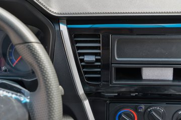 ���� С����W08 1.3L 91���� ���� 2.5��˫������С��(��̥)ͼƬ