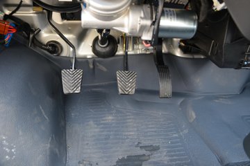 ���� С����W08 1.3L 91���� ���� 2.5��˫������С��(��̥)ͼƬ