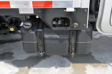 ���� С����W08 1.3L 91���� ���� 2.5��˫������С��(��̥)ͼƬ