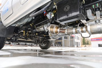 ���� С����W08 1.3L 91���� ���� 2.5��˫������С��(��̥)ͼƬ