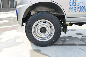���� С����W08 1.3L 91���� ���� 2.5��˫������С��(��̥)ͼƬ