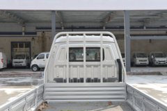 东风 小霸王W08 1.3L 91马力 汽油 2.5米双排栏板小卡(后单胎)