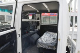 小霸王W15&nbsp;载货车驾驶室                                               图片