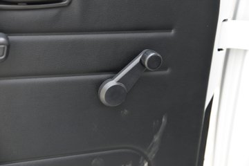 ����С����W16 1.6L���� 123���� ����5�� 3.1��˫������΢��(�����)ͼƬ