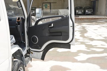 ����С����W16 1.6L���� 123���� ����5�� 3.1��˫������΢��(�����)ͼƬ