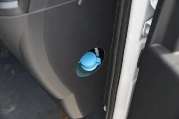 ����С����W16 1.6L���� 123���� ����5�� 3.1��˫������΢��(�����)ͼƬ