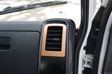 ����С����W16 1.6L���� 123���� ����5�� 3.1��˫������΢��(�����)ͼƬ