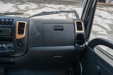 ����С����W16 1.6L���� 123���� ����5�� 3.1��˫������΢��(�����)ͼƬ