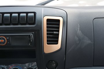 ����С����W16 1.6L���� 123���� ����5�� 3.1��˫������΢��(�����)ͼƬ