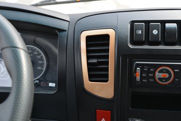 ����С����W16 1.6L���� 123���� ����5�� 3.1��˫������΢��(�����)ͼƬ
