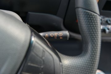 ����С����W16 1.6L���� 123���� ����5�� 3.1��˫������΢��(�����)ͼƬ
