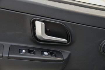 ����С����W16 1.6L���� 123���� ����5�� 3.1��˫������΢��(�����)ͼƬ