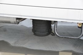 小霸王W15&nbsp;载货车底盘                                                图片