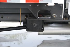 小霸王W15&nbsp;载货车底盘                                                图片