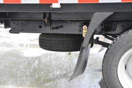 小霸王W15&nbsp;载货车底盘                                                图片