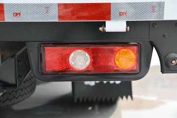 ����С����W16 1.6L���� 123���� ����5�� 3.1��˫������΢��(�����)ͼƬ
