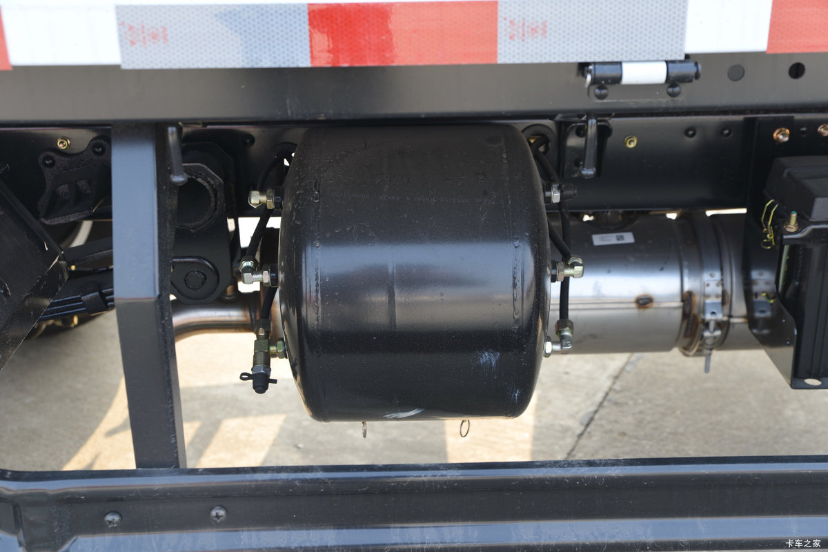 D5 ܰ 2.3L 132 5 3.4ŰῨ                                                
