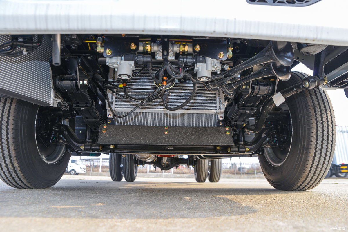 D5 ܰ 2.3L 132 5 3.4ŰῨ                                                
