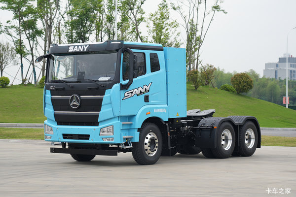 三一重卡江山平顶 复合版 6X4 纯电动牵引车 693kWh