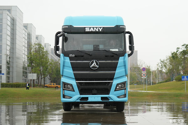 三一重卡 江山高顶 复合版 6X4 纯电动牵引车 亿纬423kWh