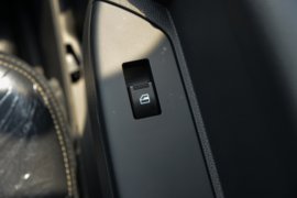 EV350 Pro&nbsp;电动载货车驾驶室图片