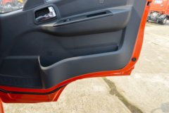 东风多利卡D6-L 超能版 2.4L柴油 155马力 法士特8档 4.17米单排栏板轻卡