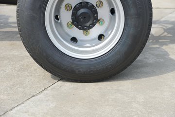 · 2.5L 180 ʿ8 4.17׵ŲդʽῨͼƬ