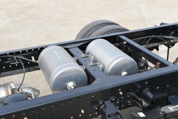 · 2.5L 180 ʿ8 4.17׵ŲդʽῨͼƬ