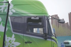 宇通重卡T系列 6X4 纯电动牵引车 801kWh