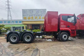 鲸弘 电动牵引车外观图片